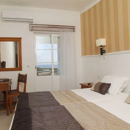 Hotel Mar Azul Lagos