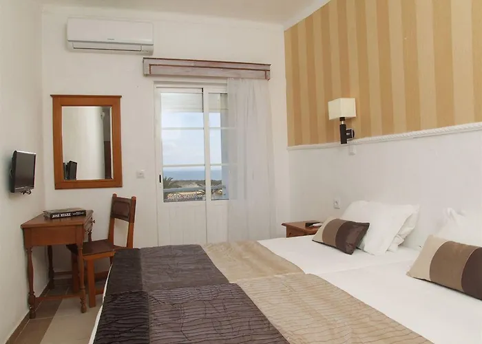 Hotel Mar Azul Lagos