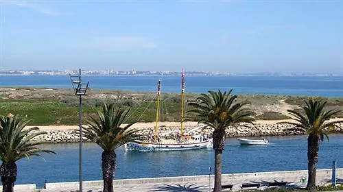 Mar Azul מלון לאגוּ‏ש